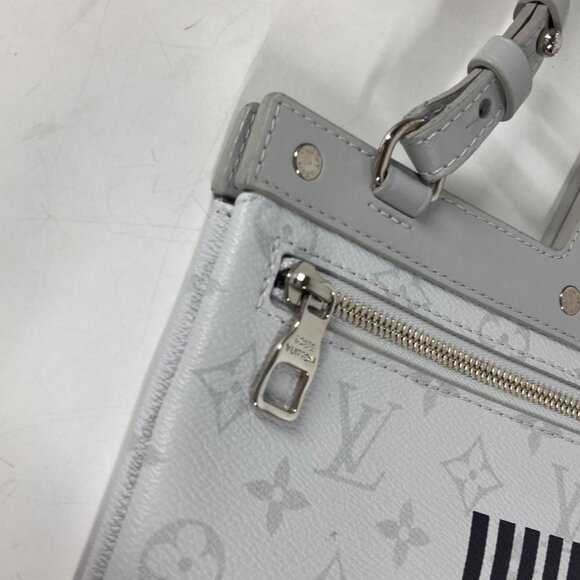 LOUIS VUITTON White Monogram Shoulder Bag - Picture 10 of 16